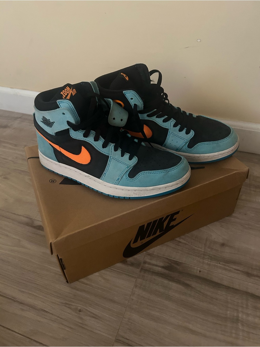 Final Sale Nike Brown Cardboard Shoebox with Black Logo